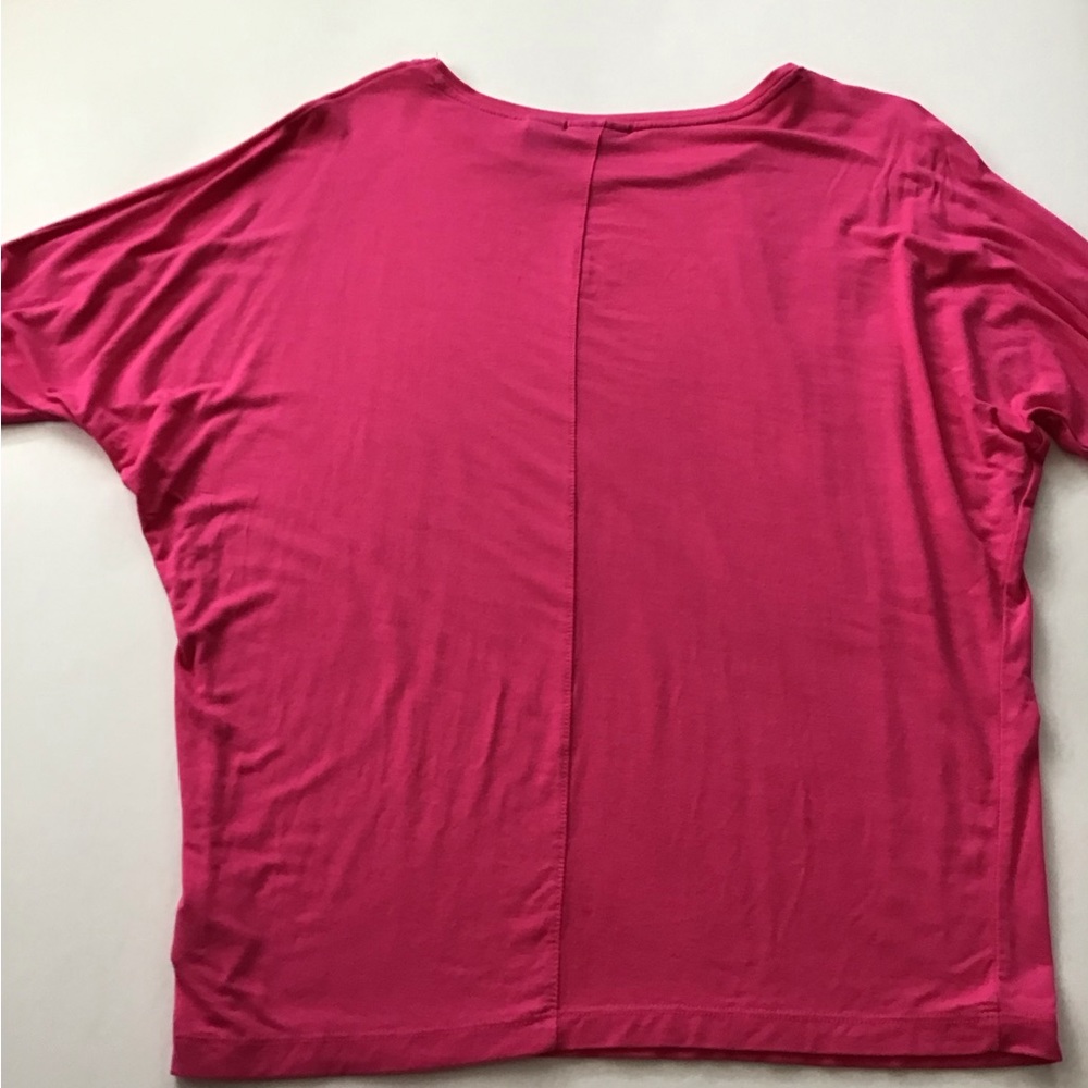 Tahari Fuchsia Batwing sleeves Top - Picture 3 of 6